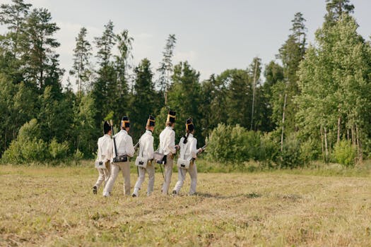 Who writes the tips on Yugipedia and Yugioh Wiki / Fandom?